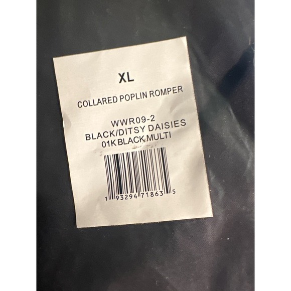 NWT WeWoreWhat REVOLVE Ditsy Daisies Black Floral Collared Poplin Romper - XL - Picture 4 of 4